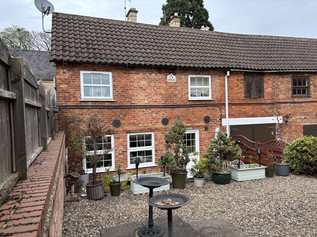 Investment in Sleaford - photo 2