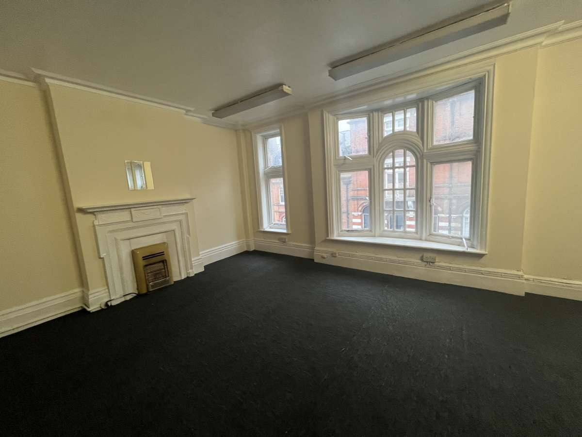 Investment in Croydon - photo 2