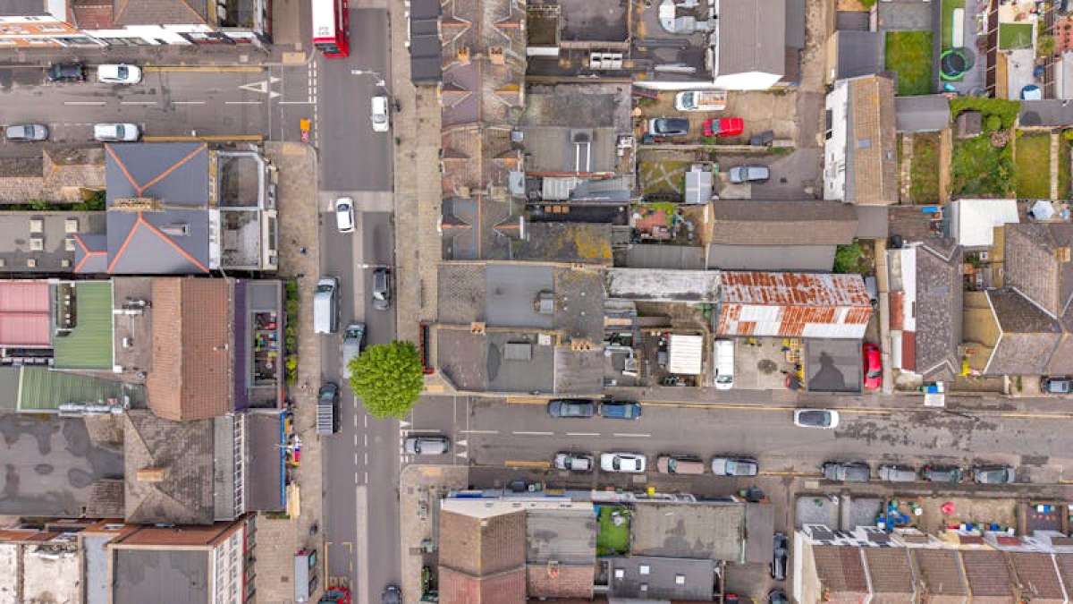 Investment in Bexleyheath - photo 4