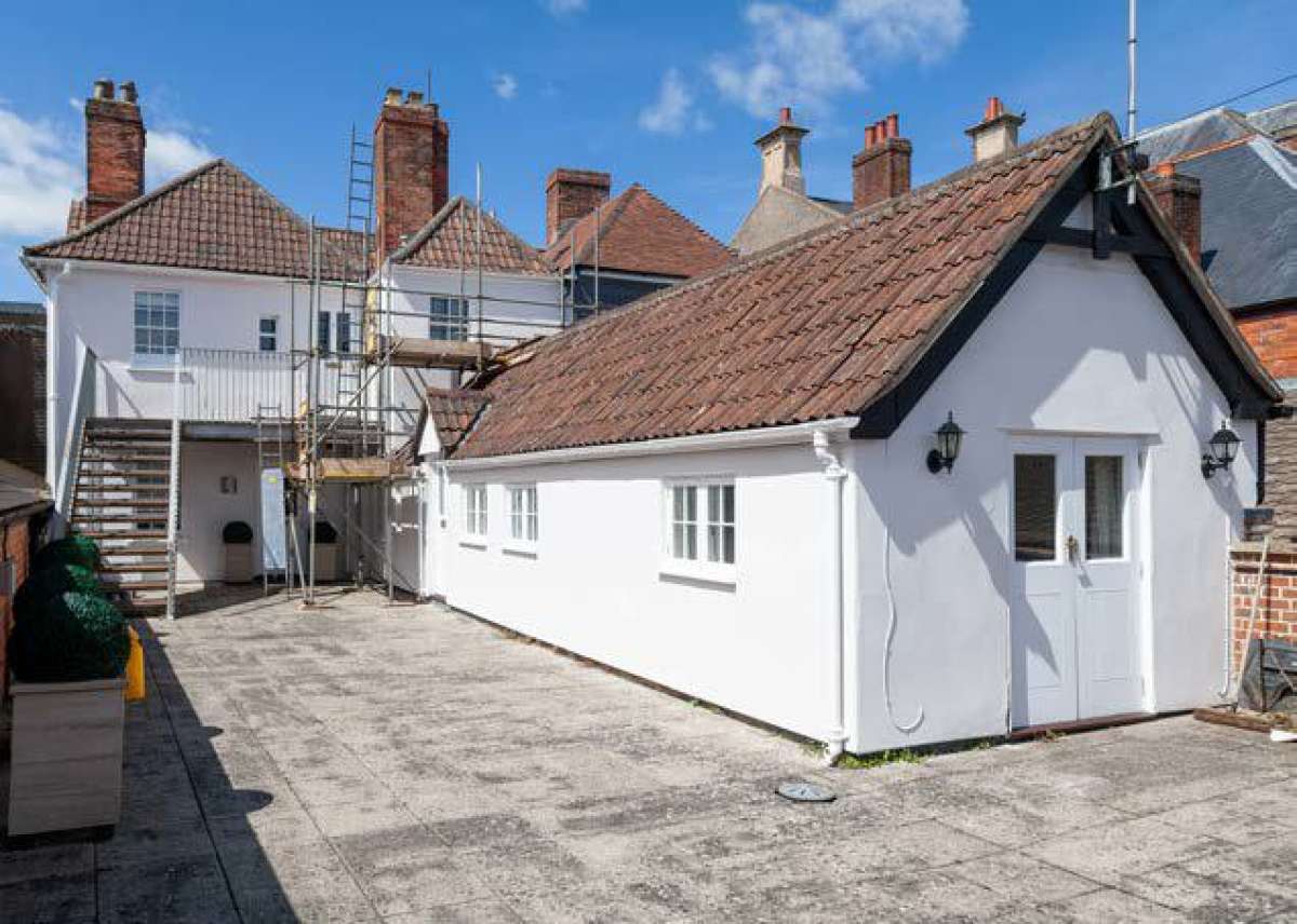 Investment in Devizes - photo 4