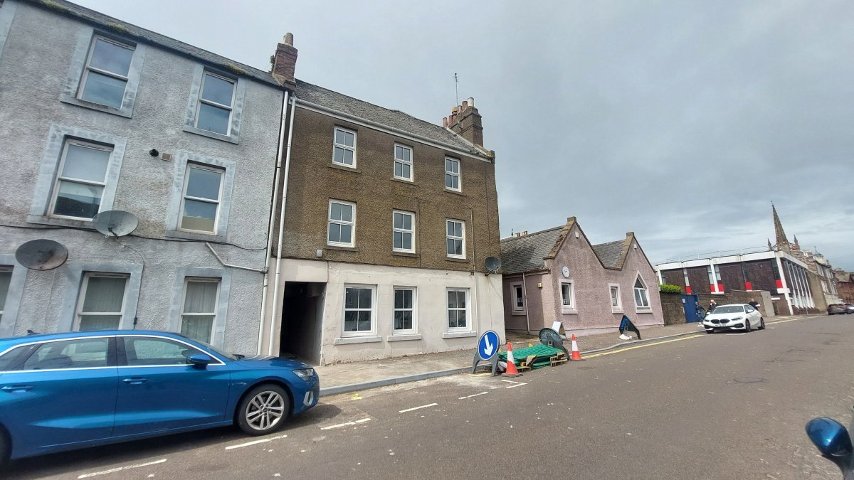 Investment in Montrose - photo 3