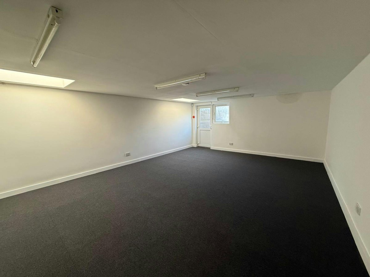 Investment in Portsmouth - photo 4