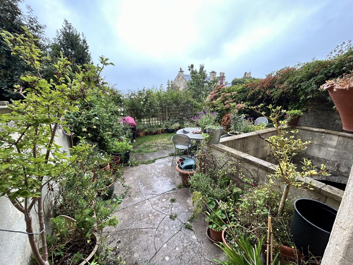 Investment in Bath - photo 4