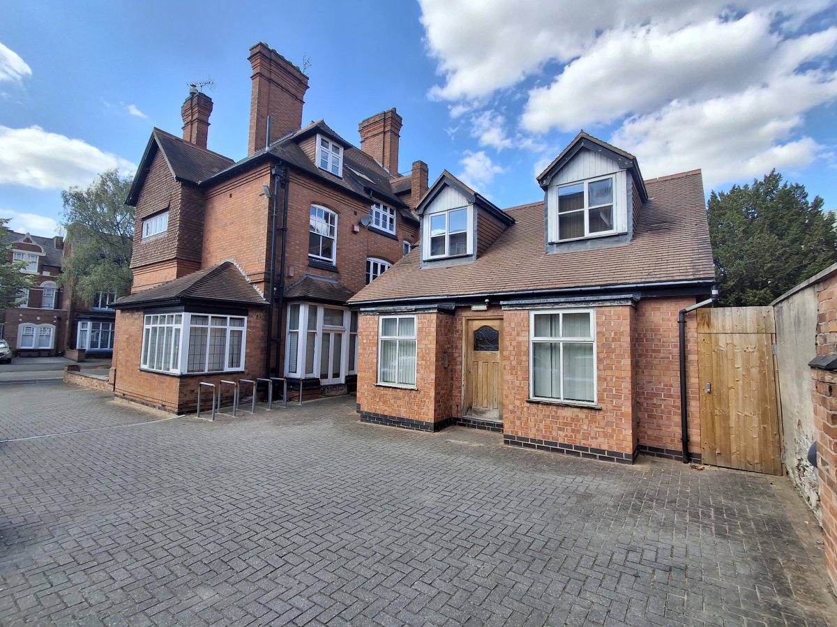 Investment in Leicester - photo 2