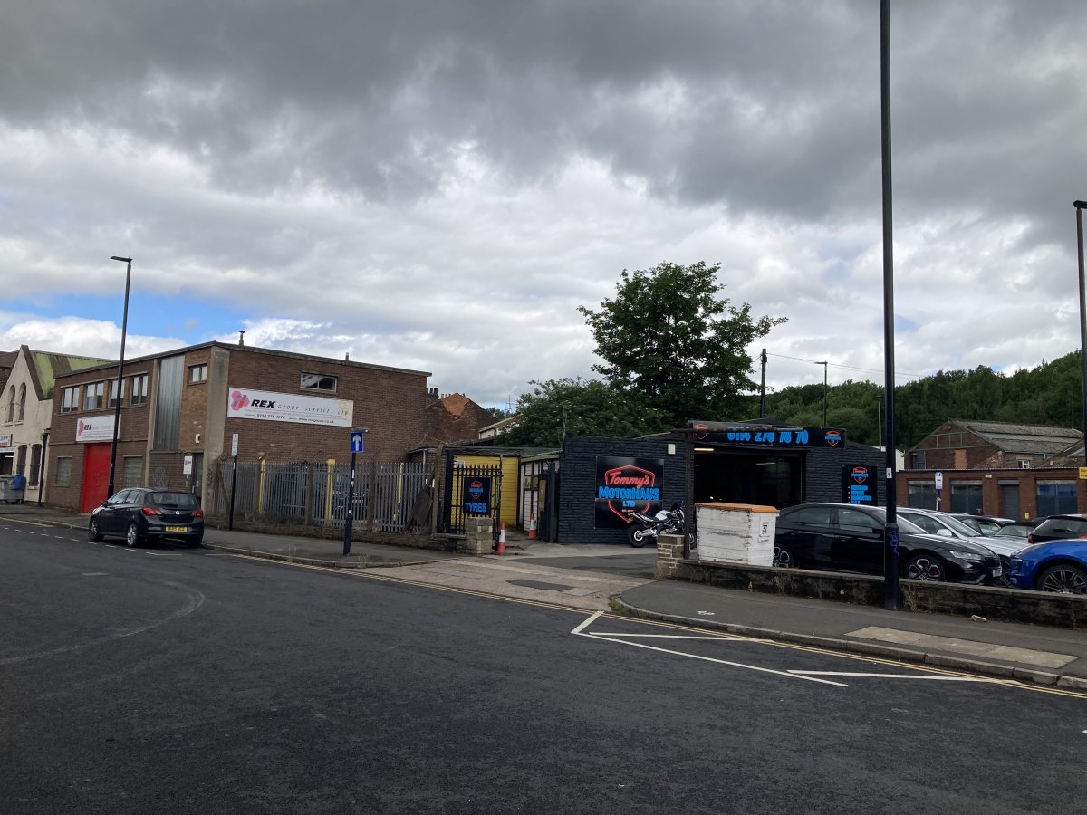 Investment in Sheffield - photo 2
