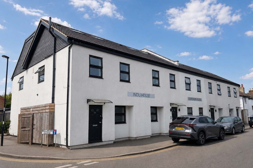 Investment in Croydon - photo 2