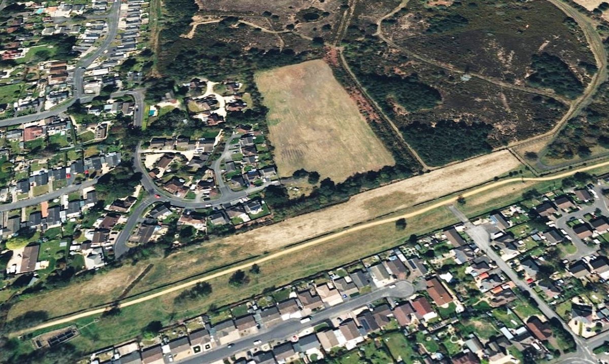 Land in Ferndown