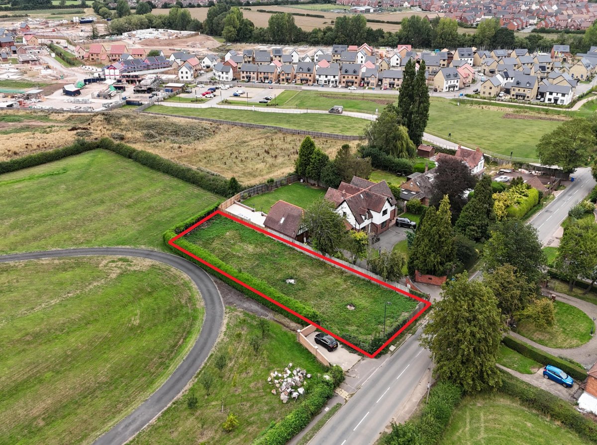 Land in Derby - photo 4