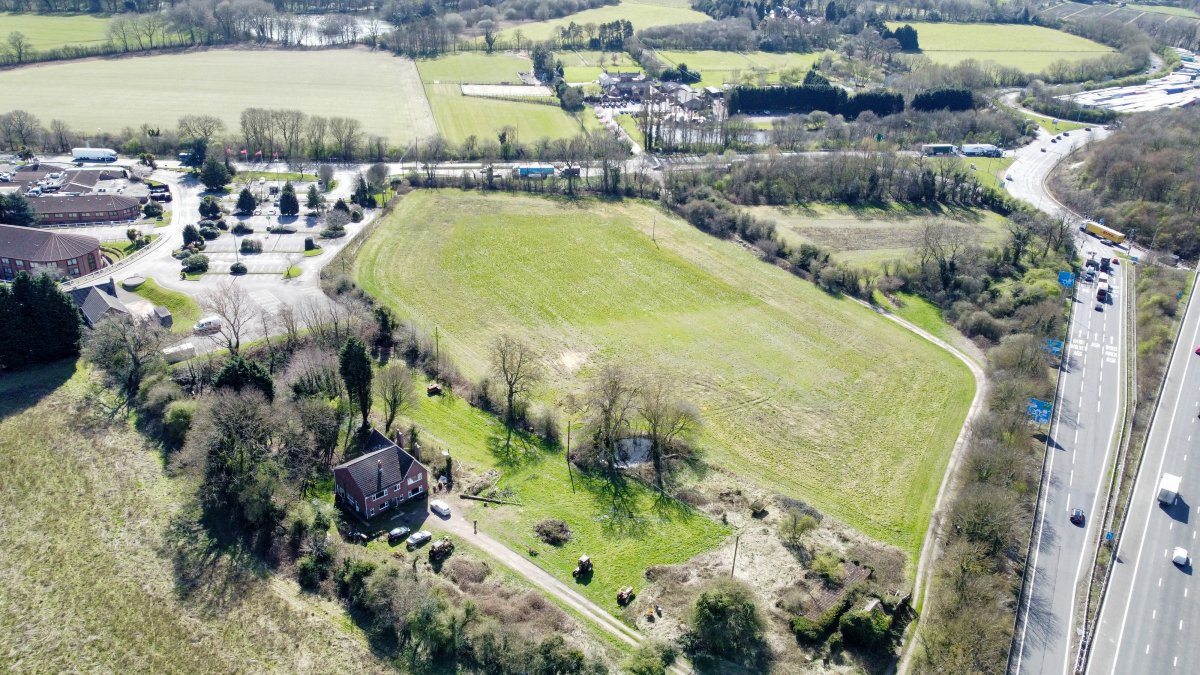 Land in Hinckley - photo 2
