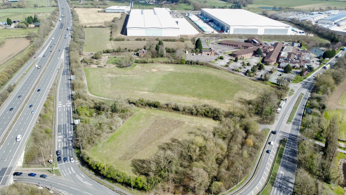 Land in Hinckley - photo 4