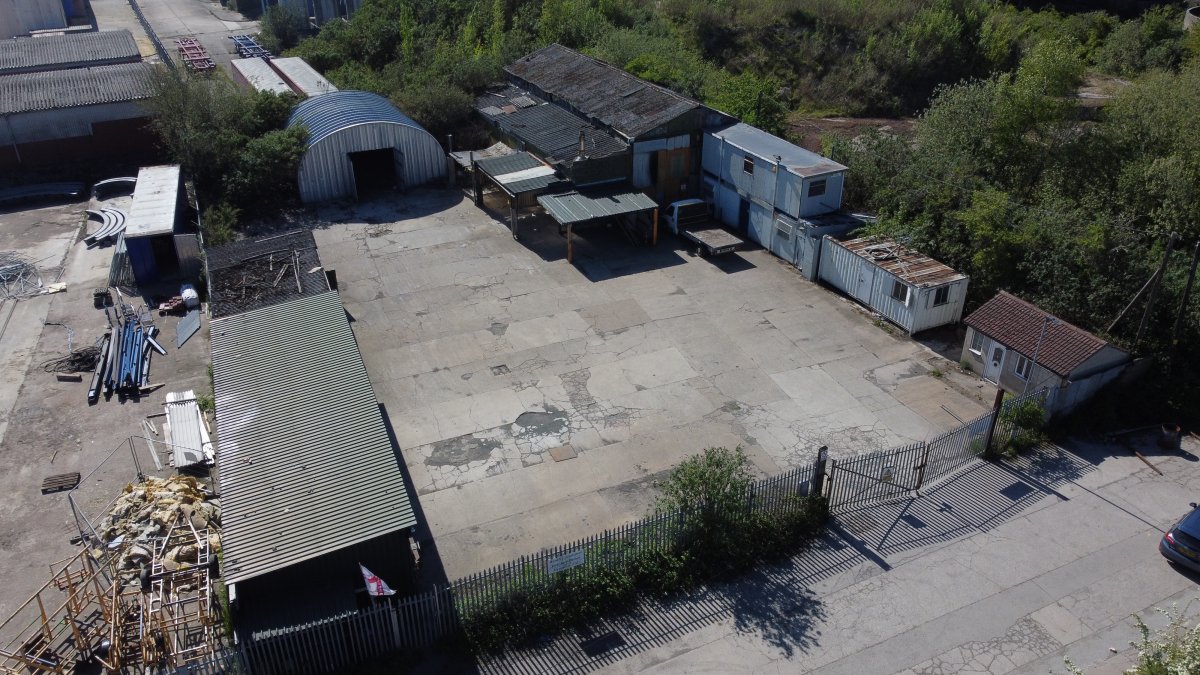 Land in Castleford - photo 4