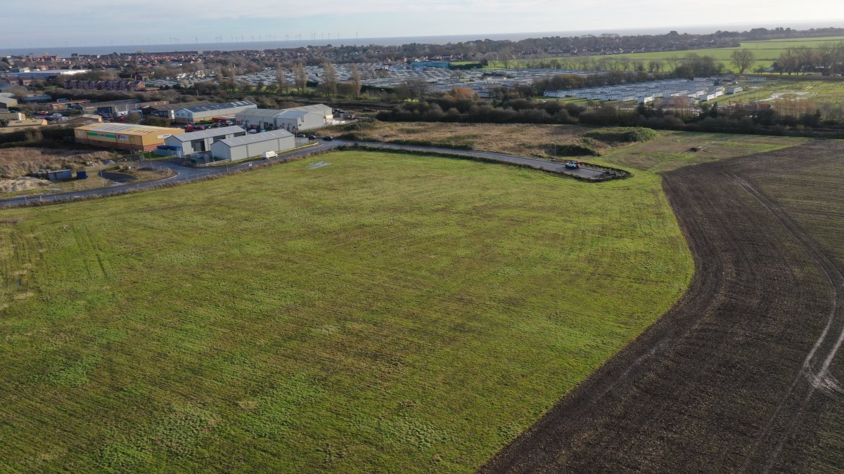 Land in Skegness - photo 2