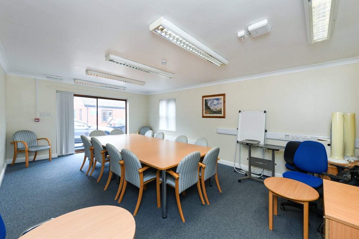 Land in Kirkby-In-Ashfield - photo 2