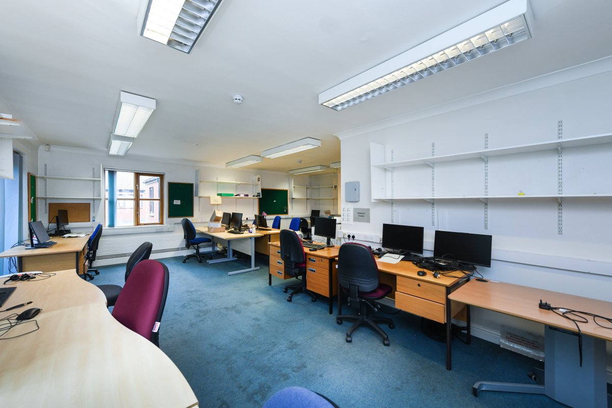 Land in Kirkby-In-Ashfield - photo 3