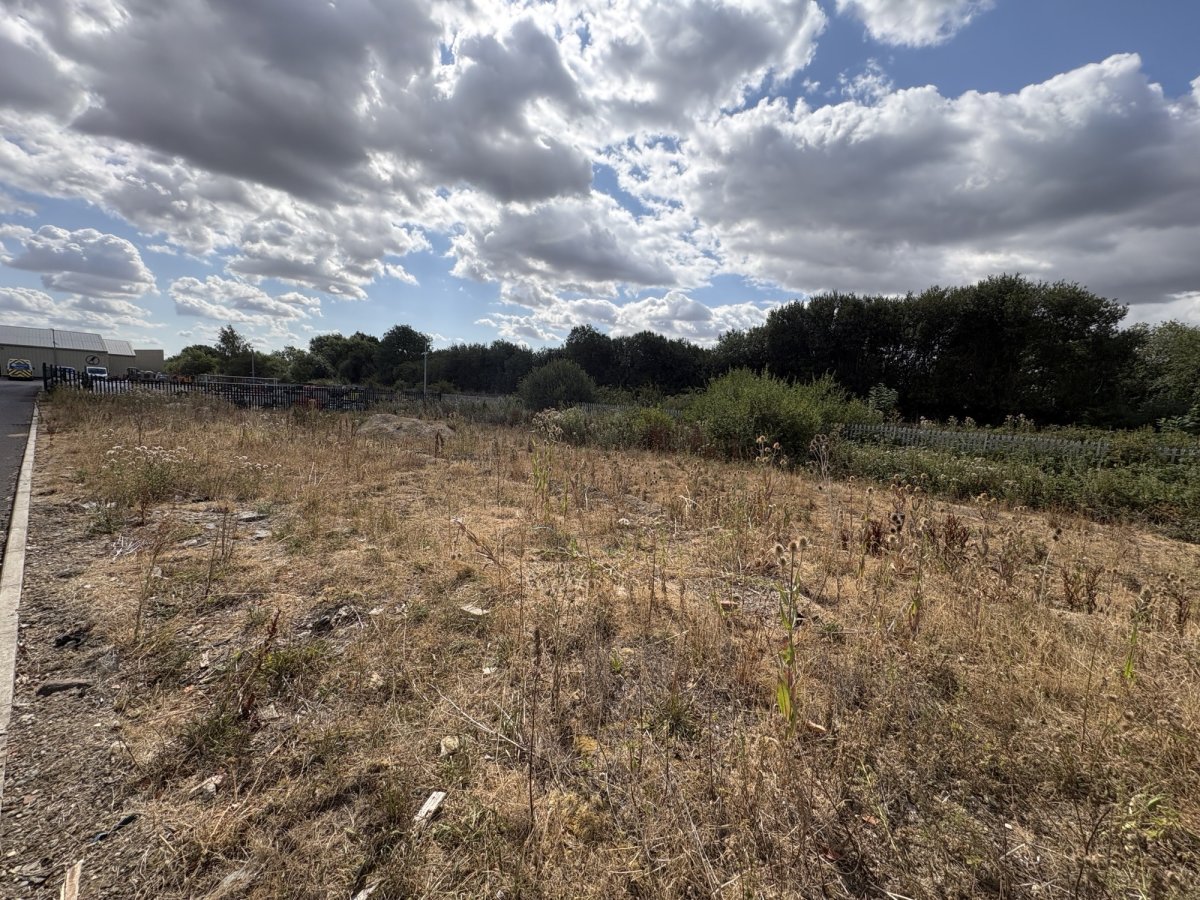 Land in Saxilby - photo 4