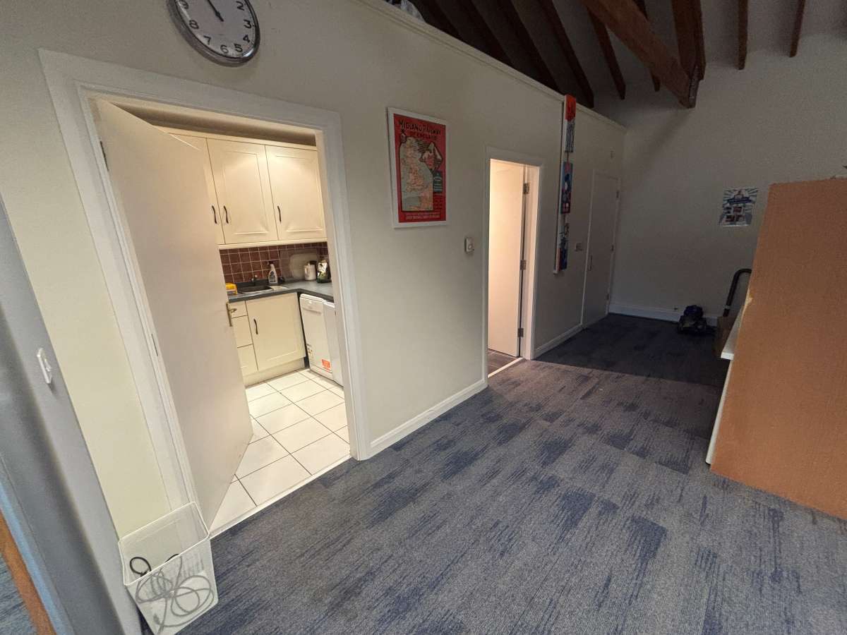 Office in Rearsby - photo 4