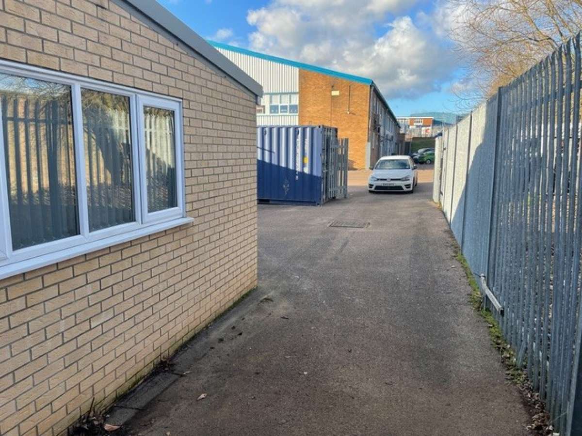 Office in Ipswich - photo 2