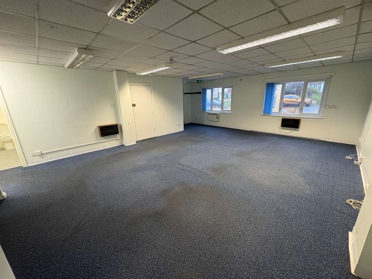 Office in Southampton - photo 2