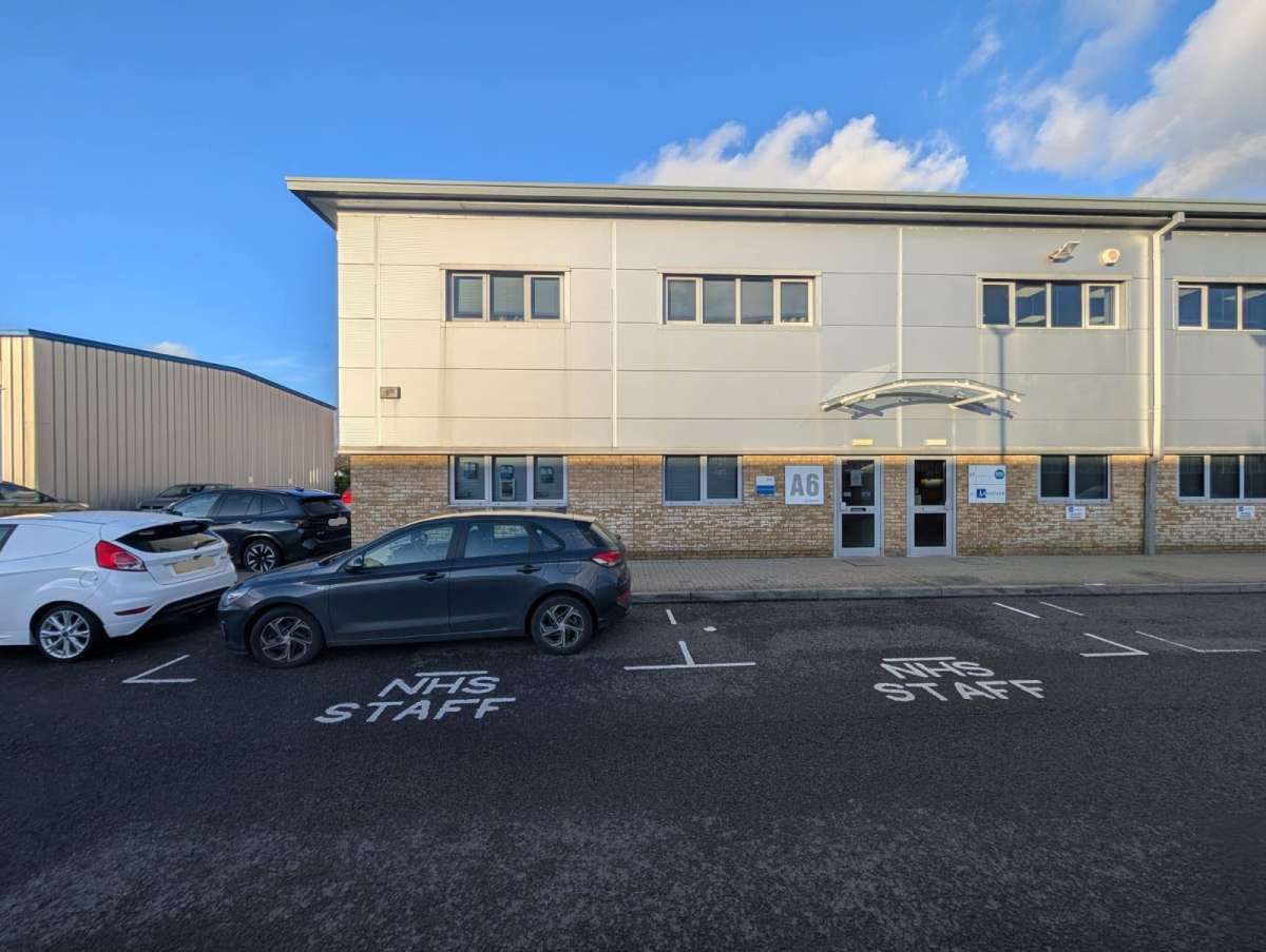 Office in Hampshire - photo 2