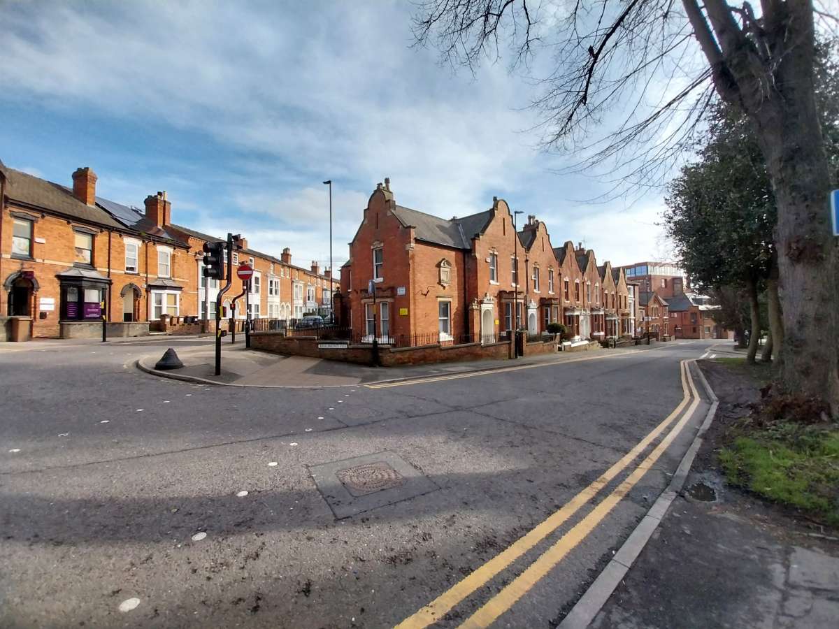 Office in Lincoln - photo 2