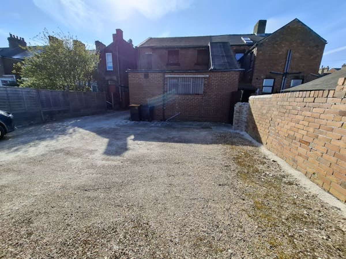 Office in Barnsley - photo 2