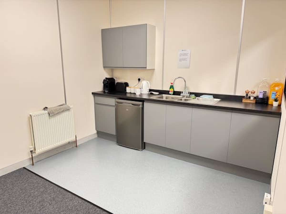 Office in Worcester - photo 2