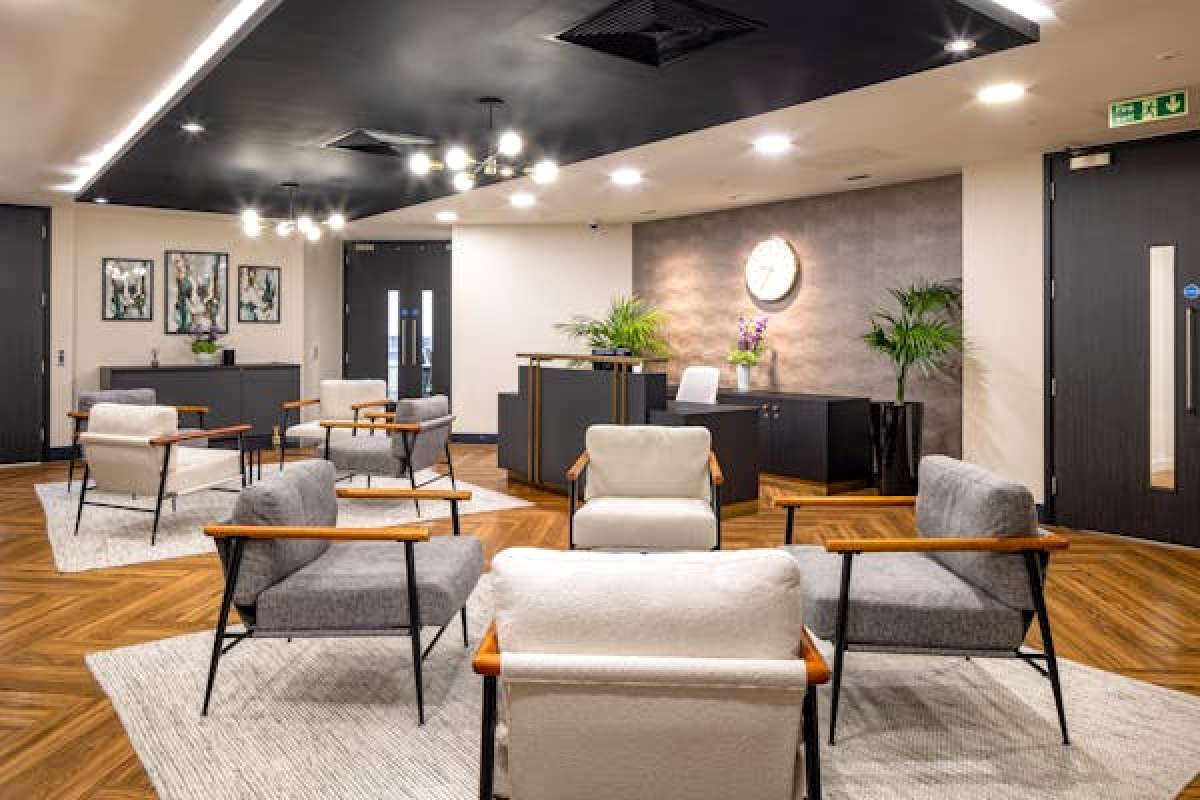 Office in London - photo 2