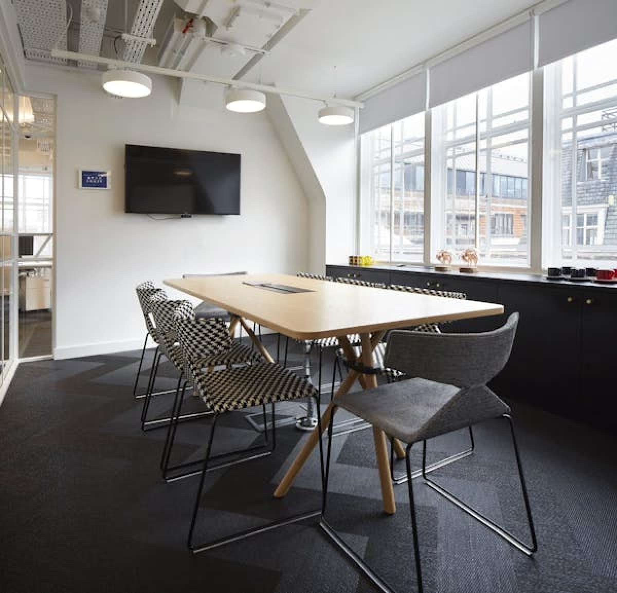 Office in London - photo 2