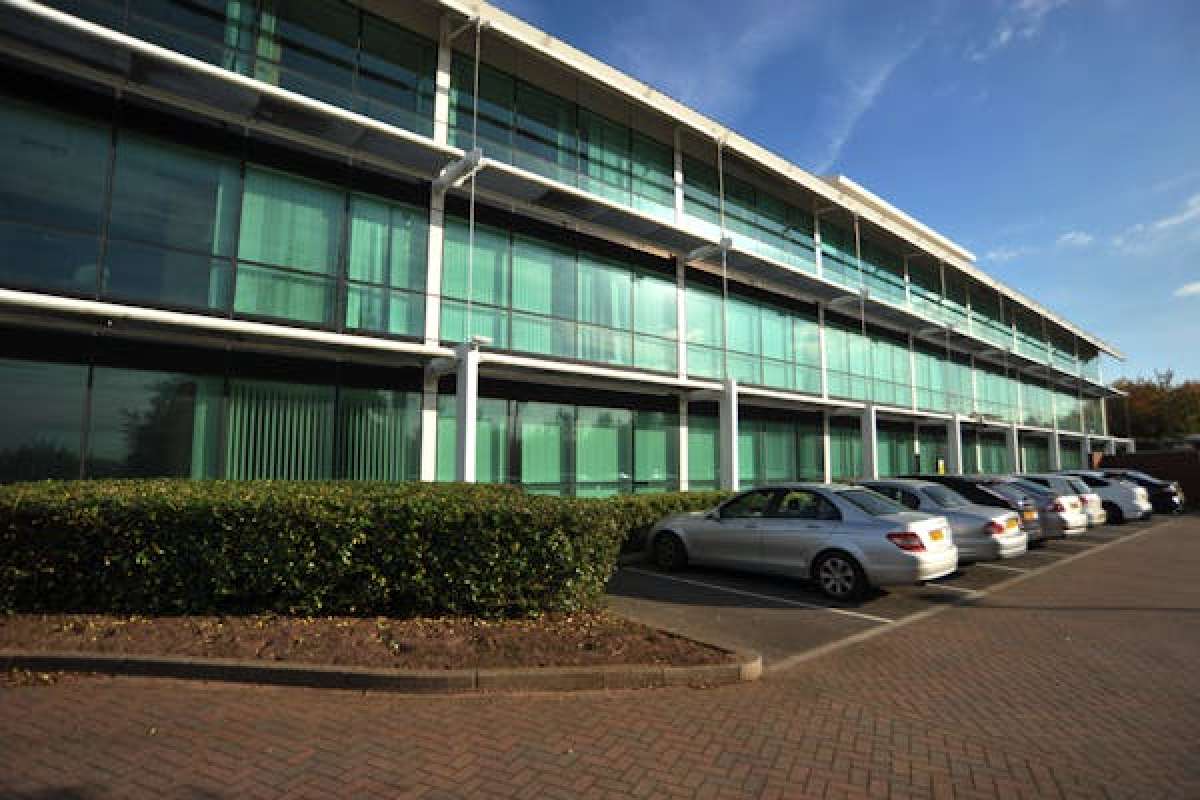 Office in Warrington - photo 4