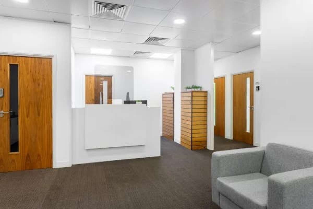 Office in Bolton - photo 2