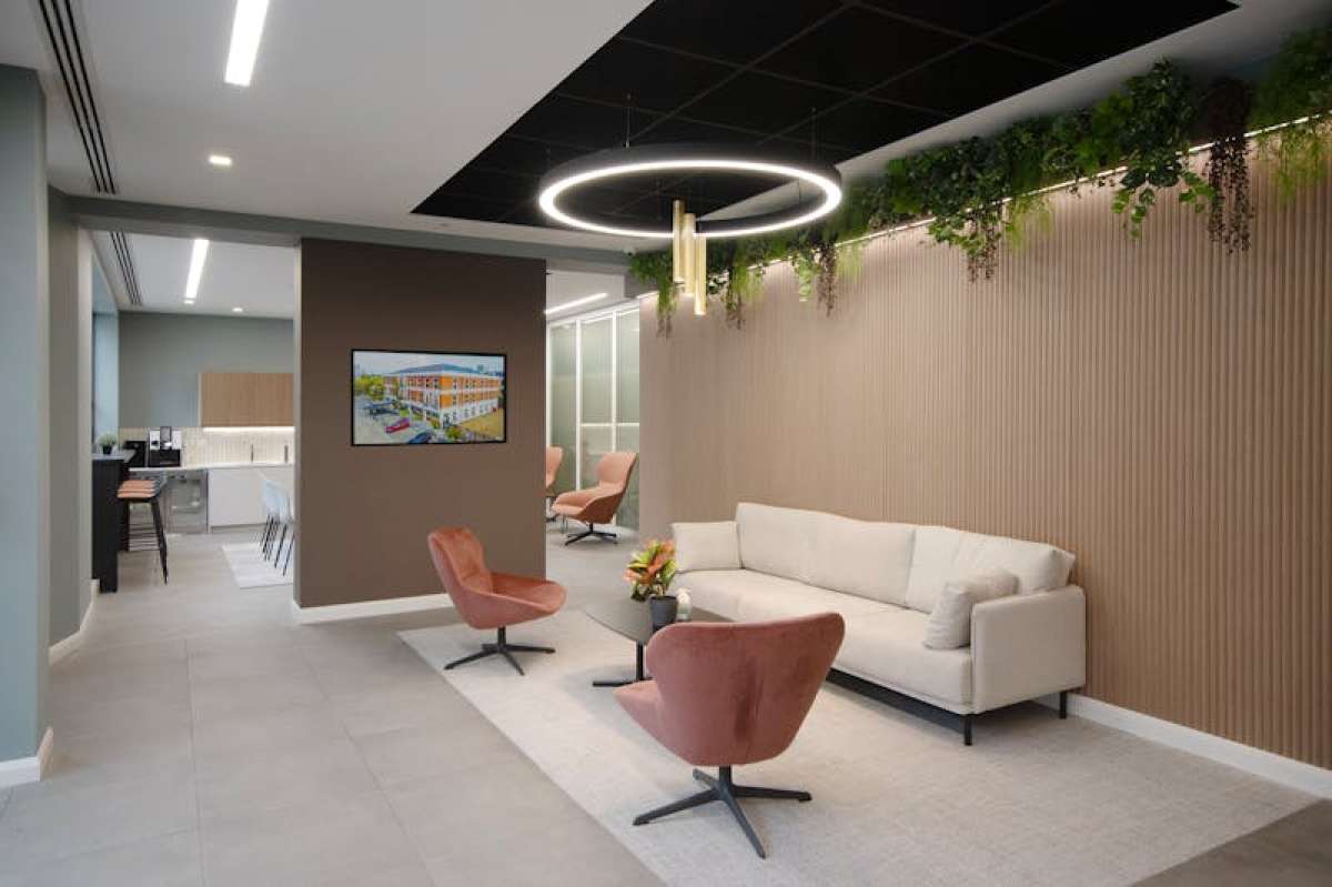 Office in Southampton - photo 3