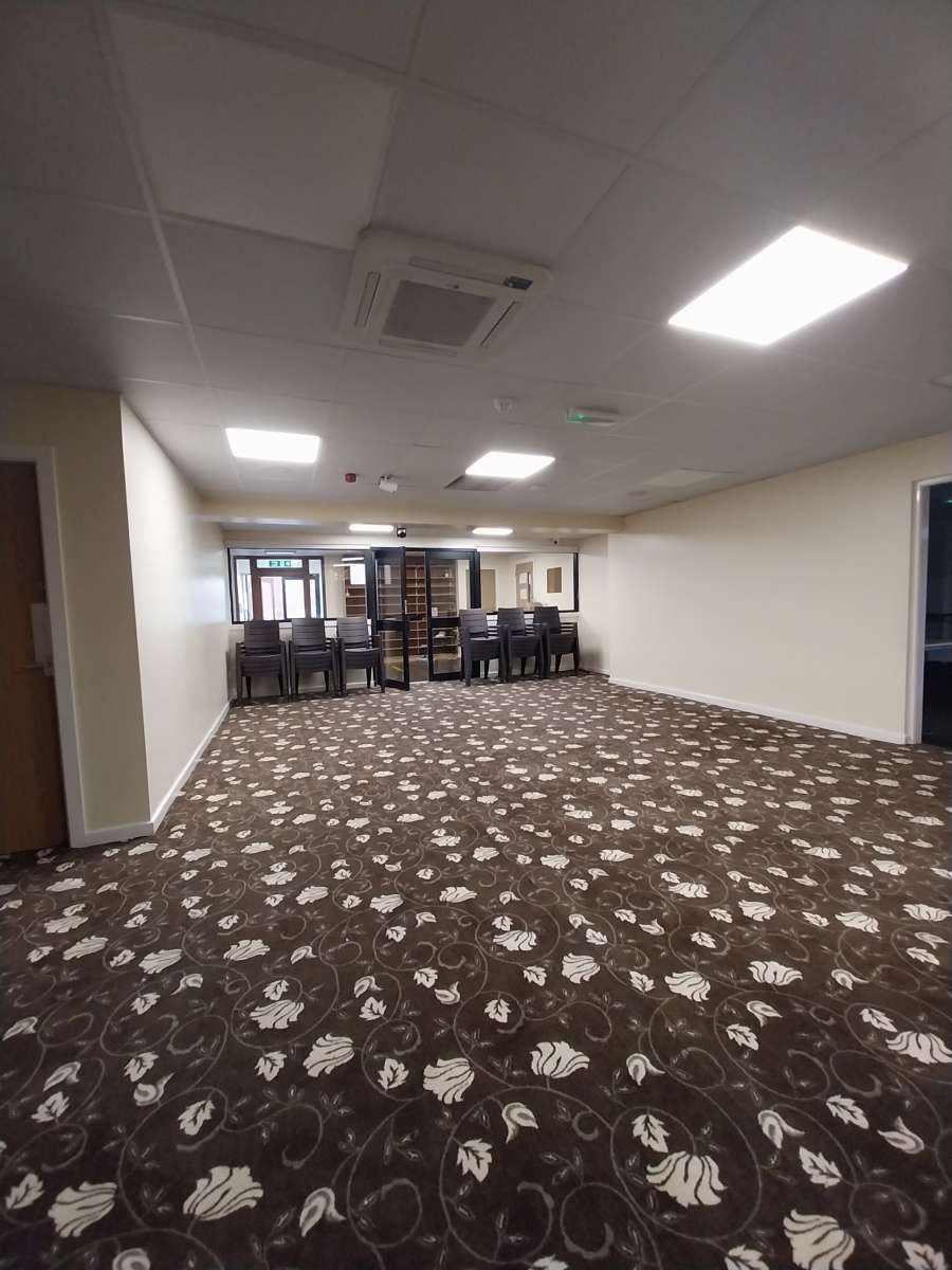 Office in Burley - photo 3