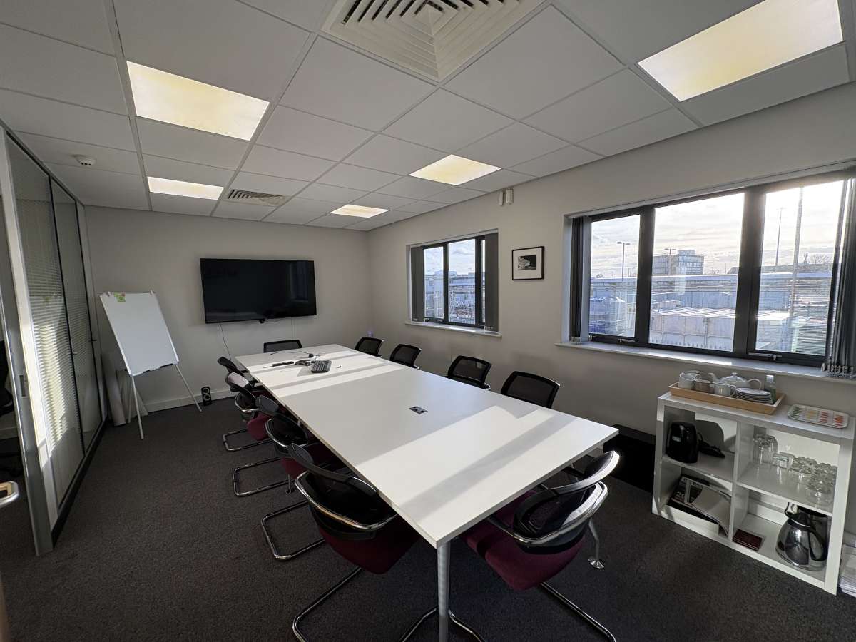 Office in Pride Park - photo 2