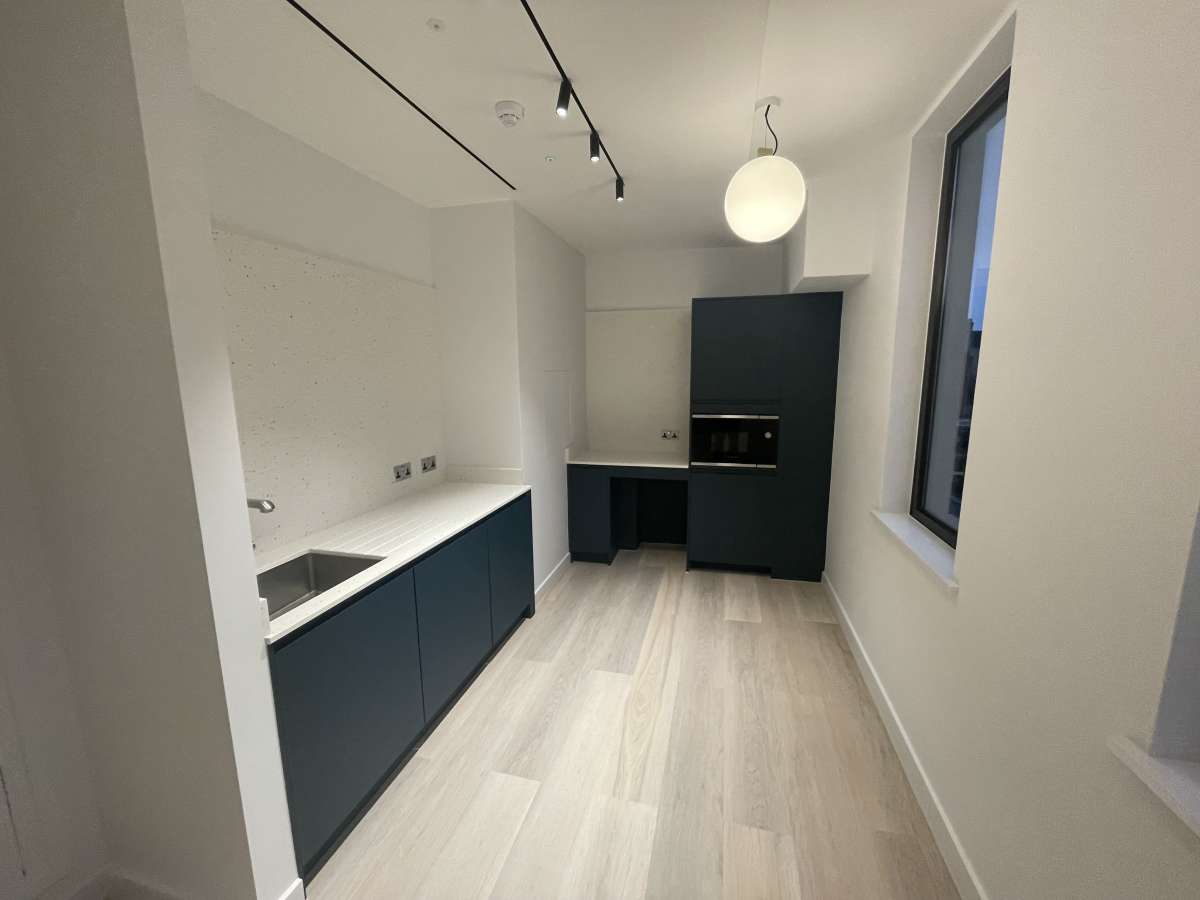 Office in London - photo 4