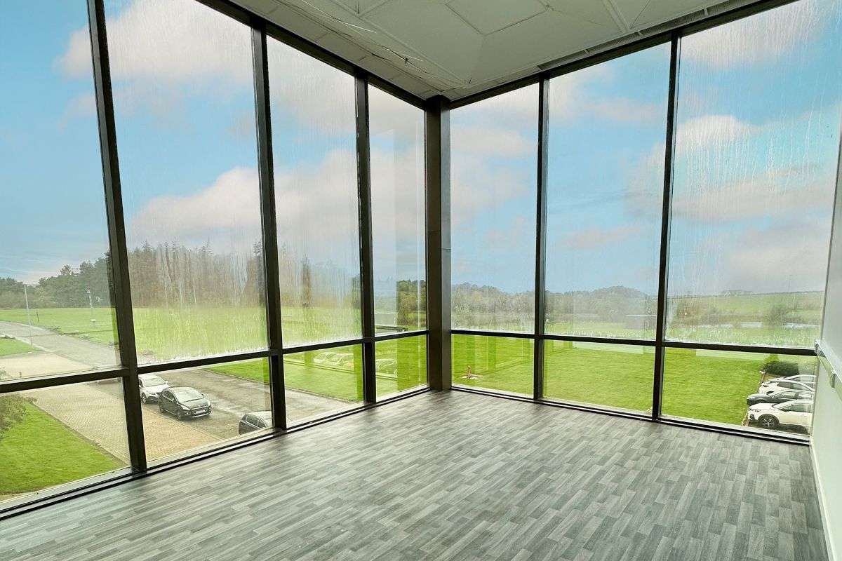 Office in Ayr - photo 3