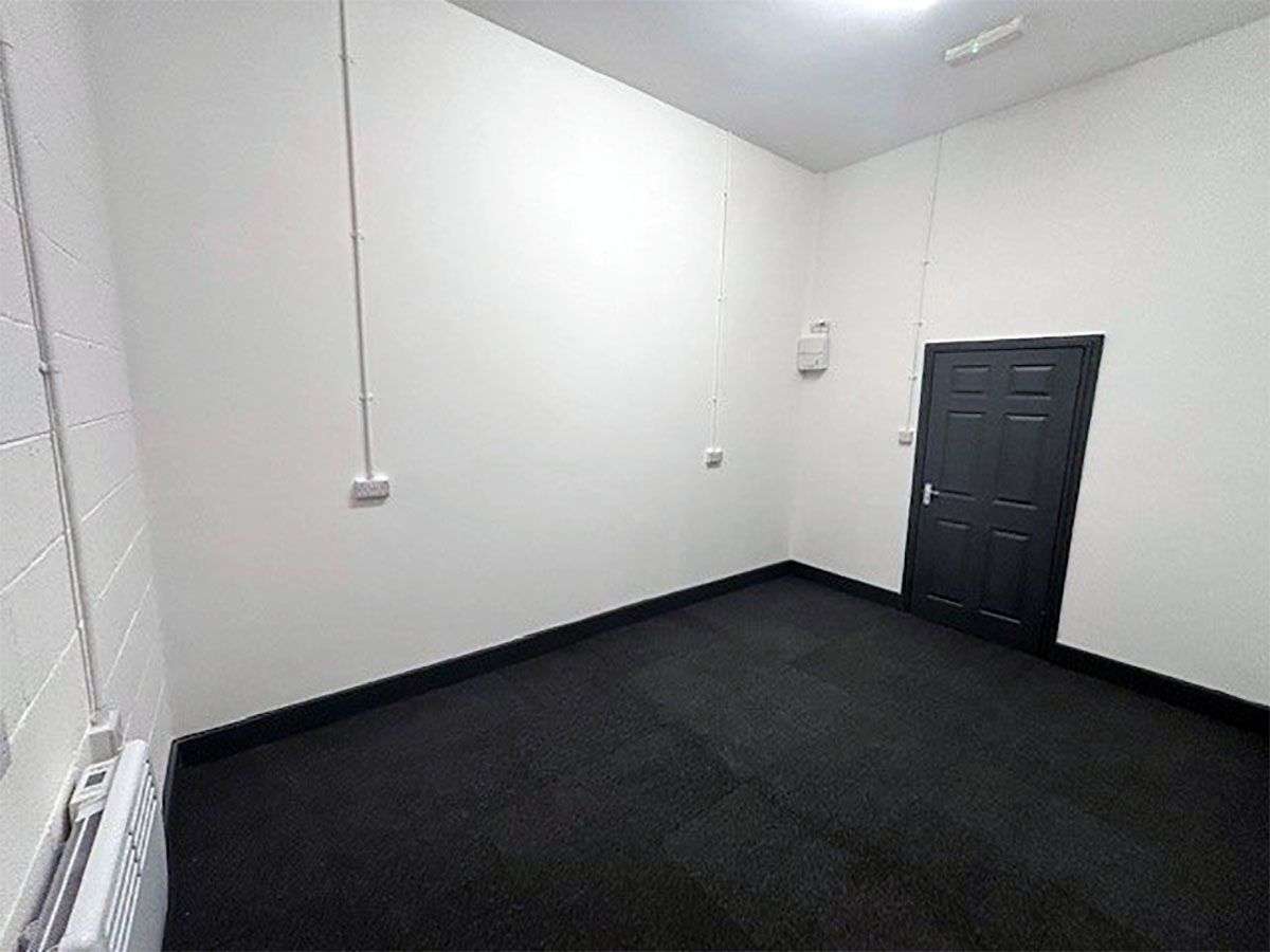 Office in Liverpool - photo 3