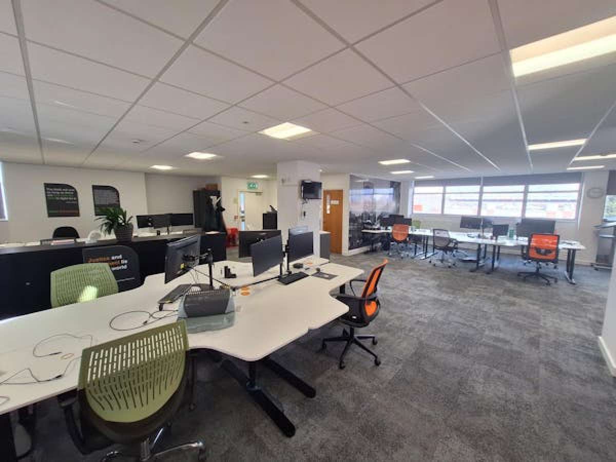 Office in Manchester - photo 3