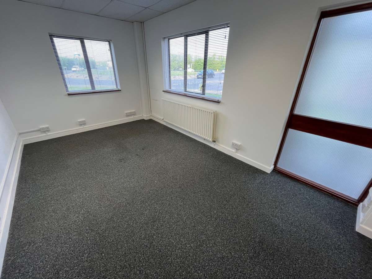 Office in Clacton On Sea - photo 4