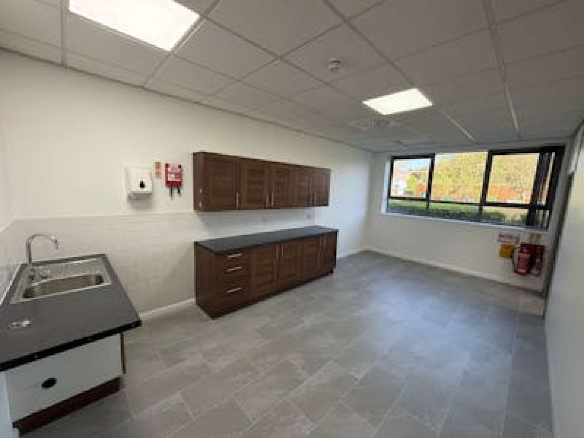 Office in Northampton - photo 4