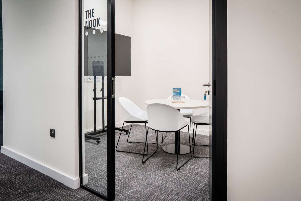 Office in Leeds - photo 4