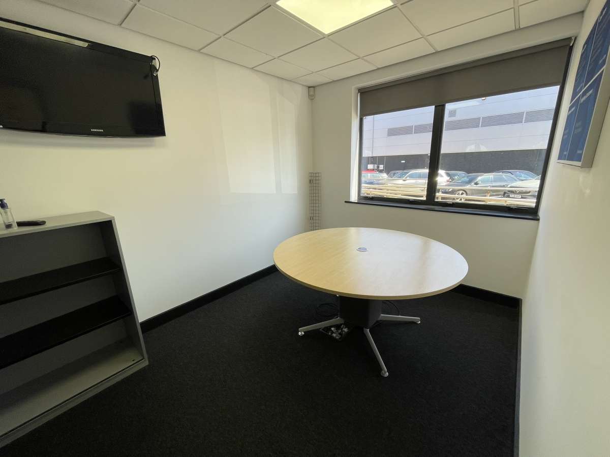 Office in Nottingham - photo 4