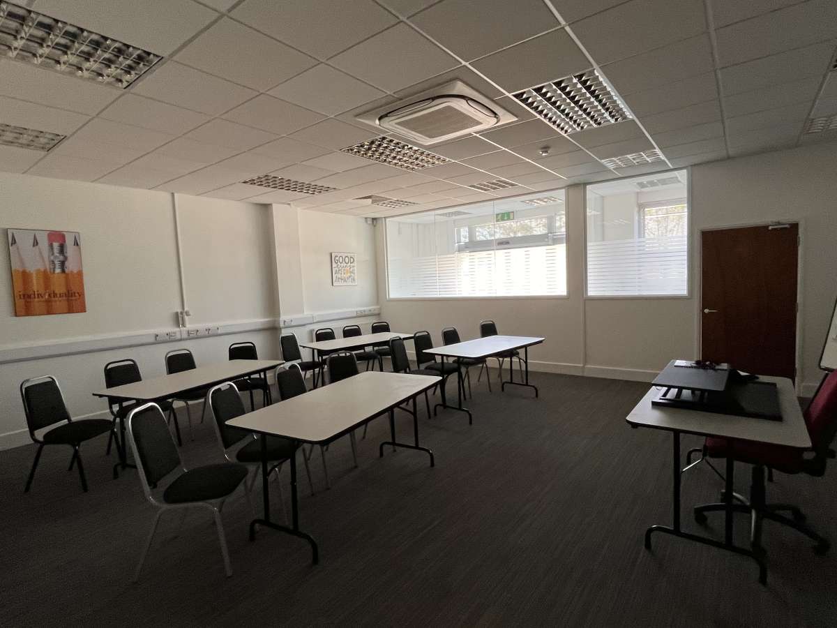 Office in Matford Business Park - photo 3
