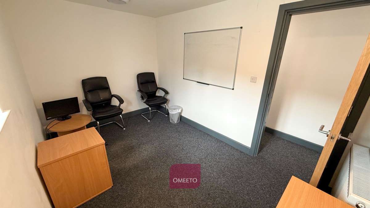 Office in Ilkeston - photo 2