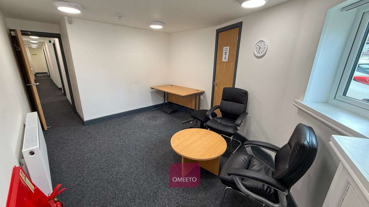 Office in Ilkeston - photo 2