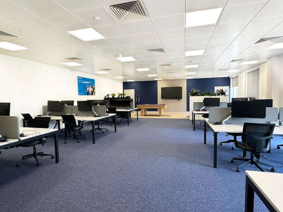 Office in Bracknell - photo 4