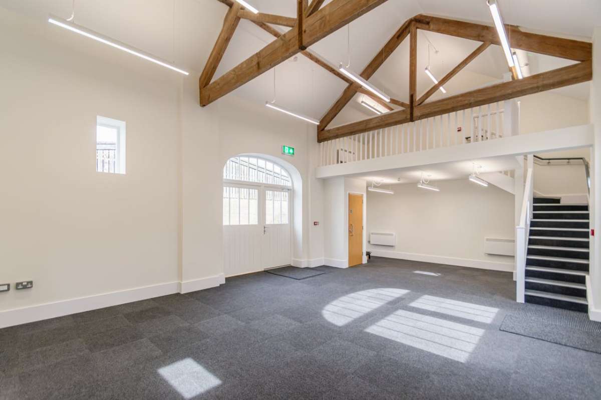 Office in Wimborne - photo 4
