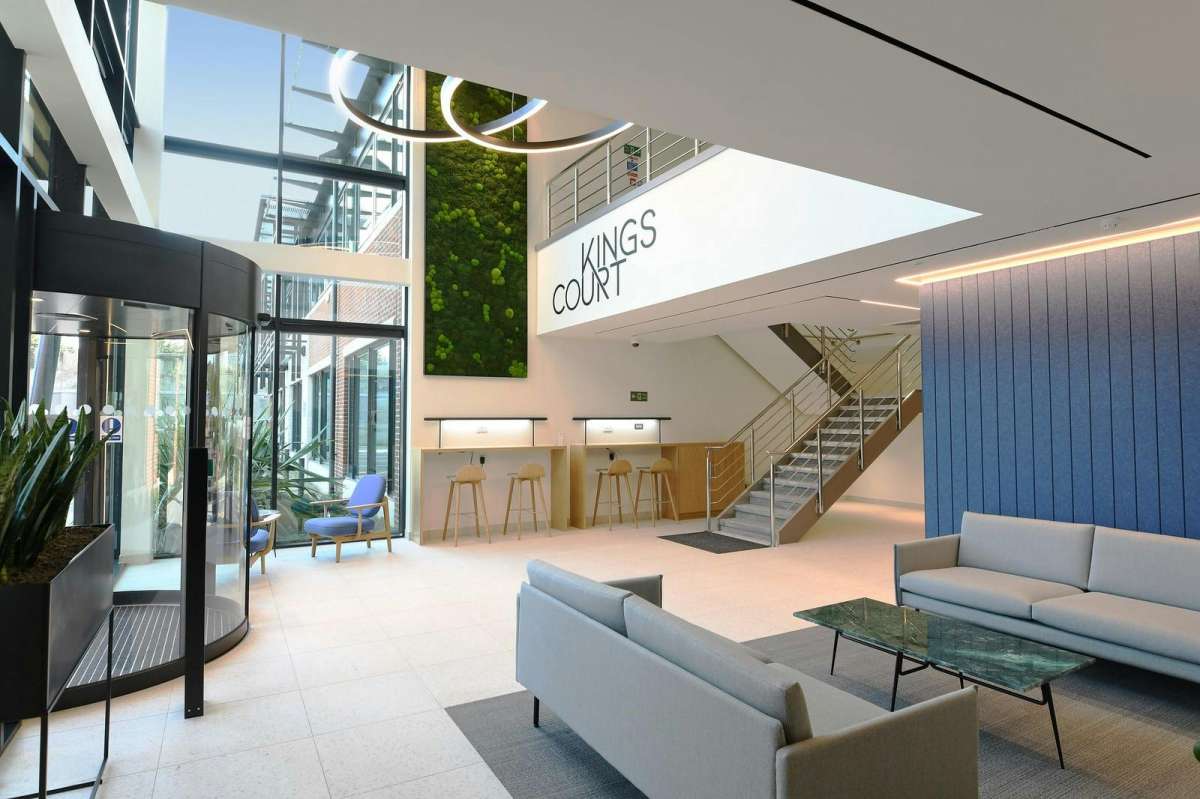 Office in Leatherhead - photo 4