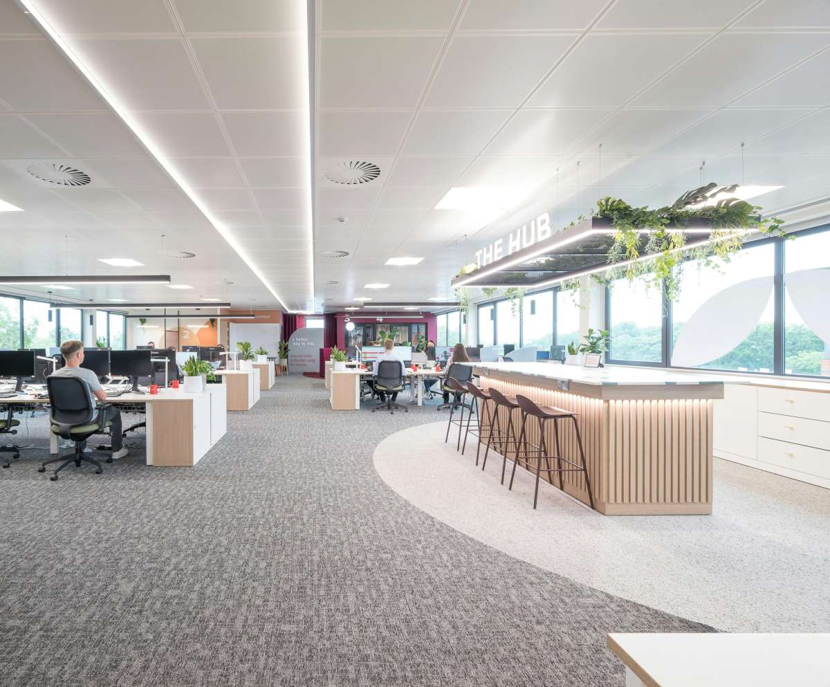 Office in Crawley - photo 4