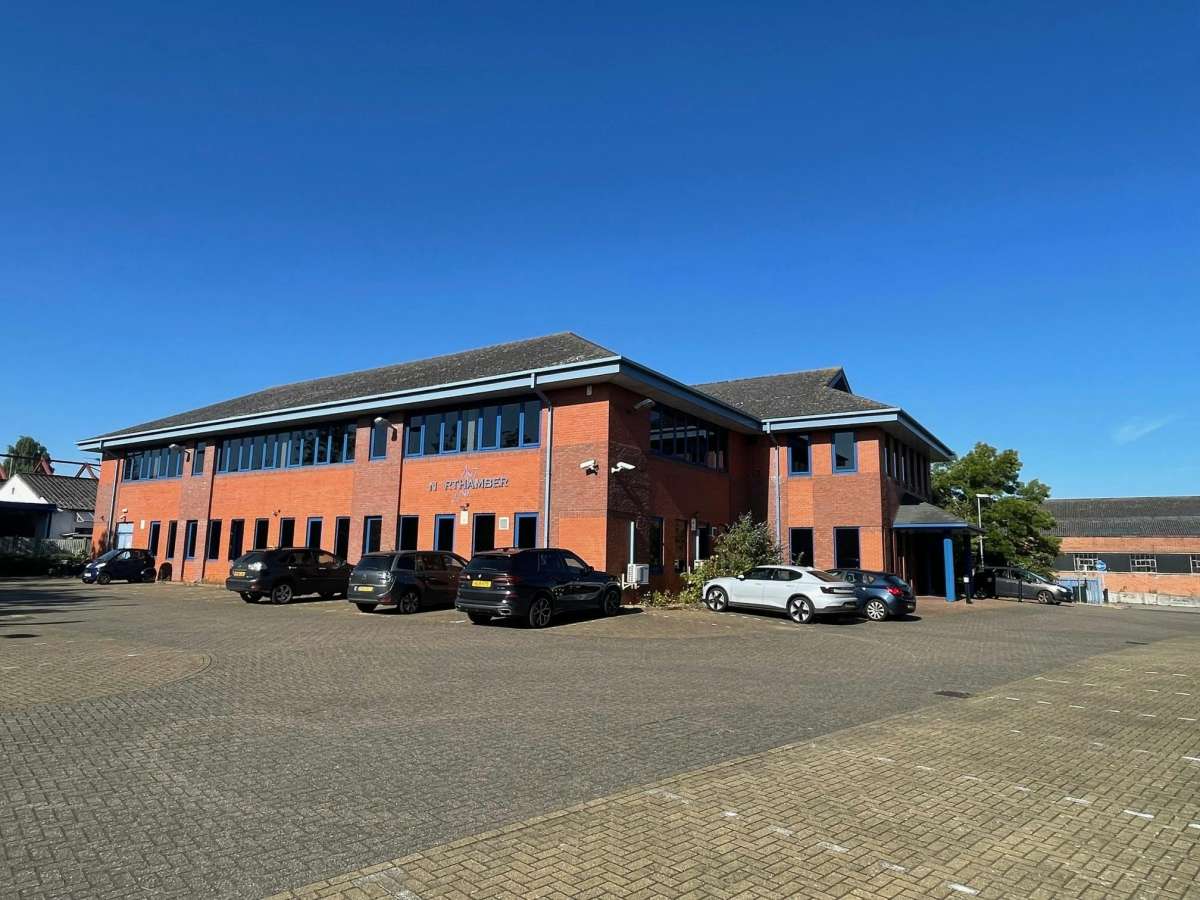 Office in Chessington - photo 2