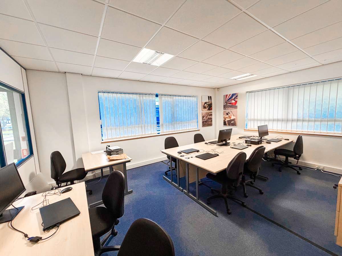 Office in Falmouth - photo 3